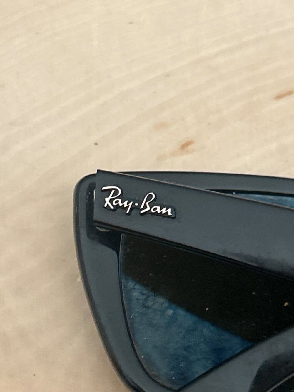 Ray-Ban Wayfarer Polarized Sunglasses Black Frame Men Women Classic Style RB4148 - Picture 4 of 11